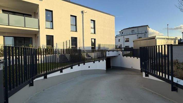 Gebäudeansicht Abend (2)