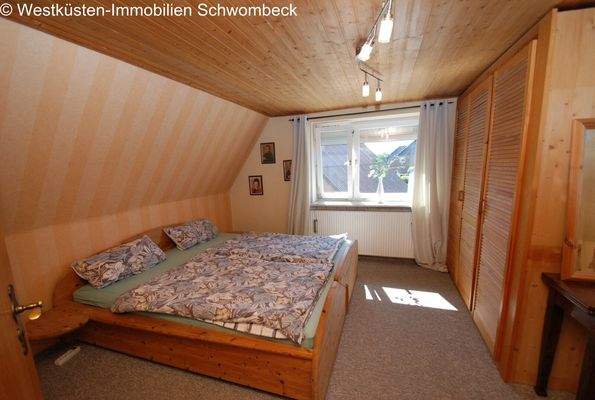 Schlafzimmer DG