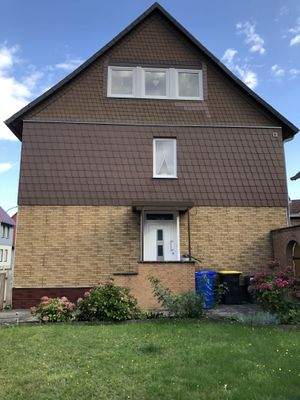 Giebelseite mit Hauseingang