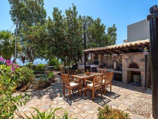 Kreta, Elounda: Villa mit Pool und atemberaubendem Meerblick auf die Bucht zu verkaufen