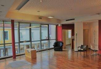 Hauptraum mit Lick auf Hauptstraße