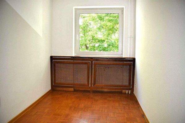 Ankleidezimmer _ Büro.jpg