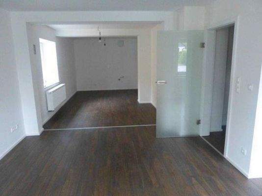 Wohn-/Essbereich mit offener Küche