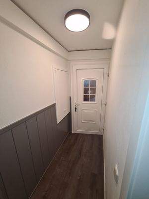 Nebeneingangstür EG