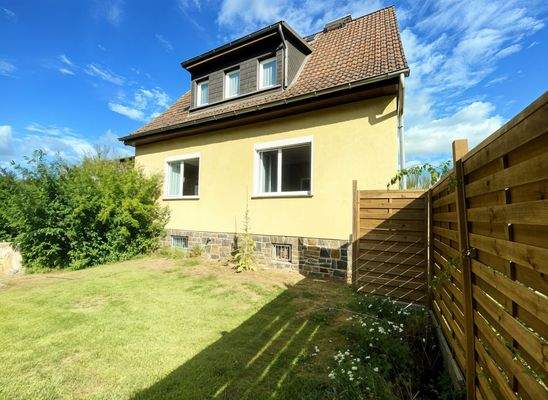 Einfamilienhaus auf wunderschönem Grundstück