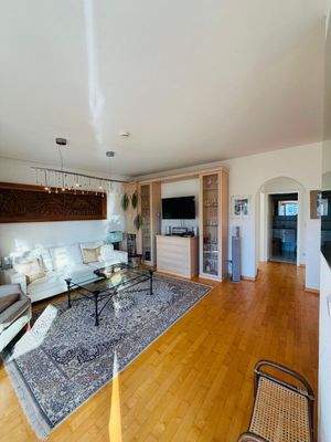 Blick zum Schlafzimmer und Bad