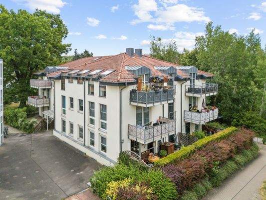 Gepflegtes Mehrfamlienhaus