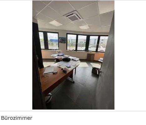 160780378 __ Modernes hochwertiges Büro mit Lagerf