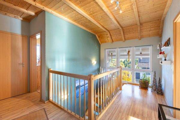 15-Flur im Obergeschoss.jpg