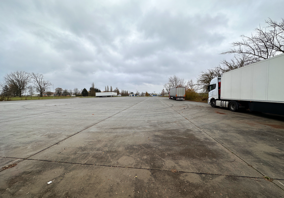 Betonfläche bild 1.png