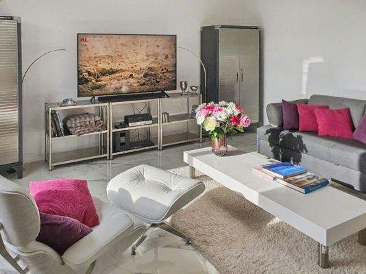 Wohnzimmer mit Schlafcouch