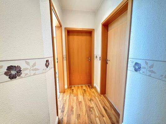 Flur OG Schlafzimmer