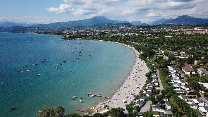 beaches-lazise.jpg