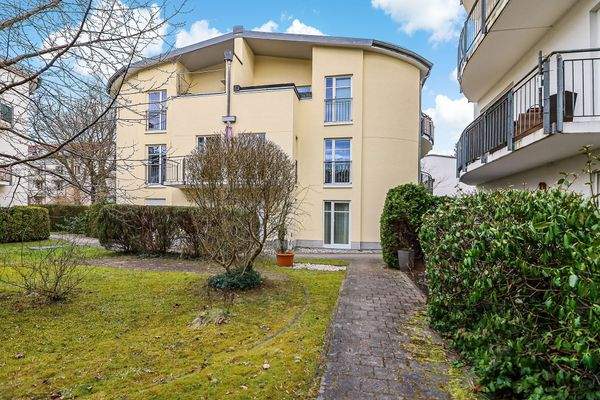 seitliche Hausansicht