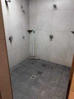 Duschen im 2. Obergeschoss