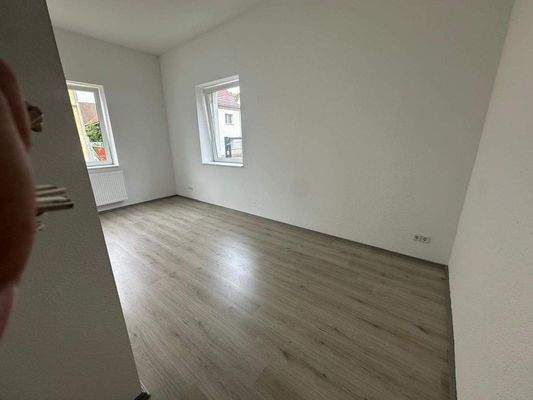 WhatsApp Image 2025-09-18 at 08.14.21 (7).jpeg