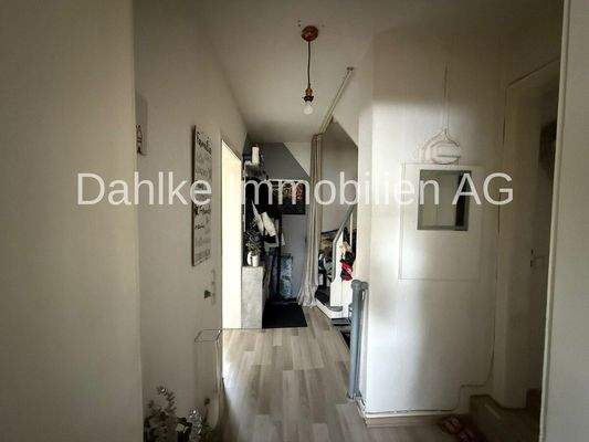 Flur, Bild 2, Wohnung DG