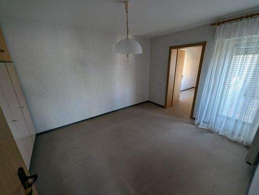 Schlafzimmer mit Vorzimmer hinten