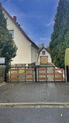 Grundstückseinfahrt