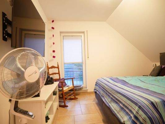 Schlafzimmer 2, OG