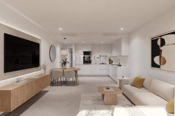 Apartments with Rooftop Pool in Torrevieja City Center