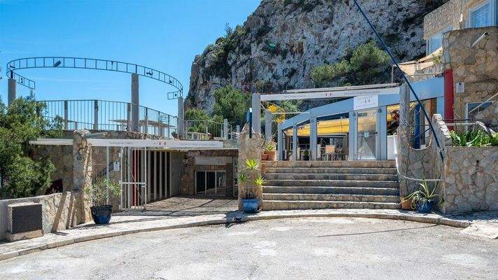 Geschäftslokal mit Meerblick zum Verkauf in La Mola, Puerto Andratx, Mallorca 