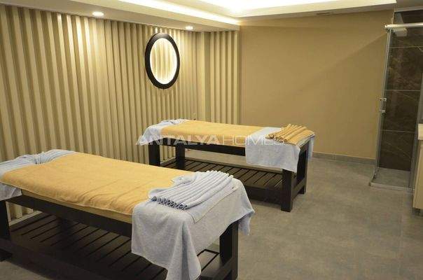 Key-Ready Flats in a Complex with Private Beach in Kargicak Alanya