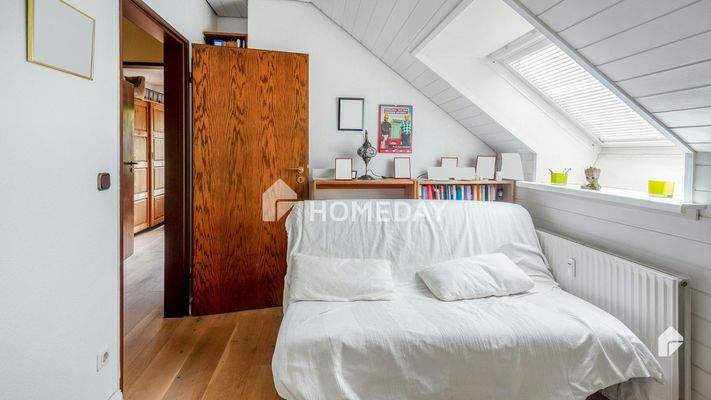 1. OG Schlafzimmer 2