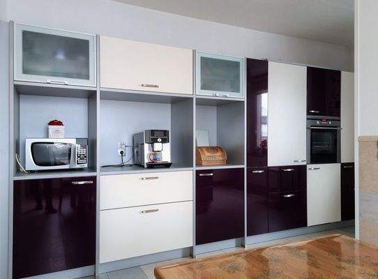 Küche plus Essbereich