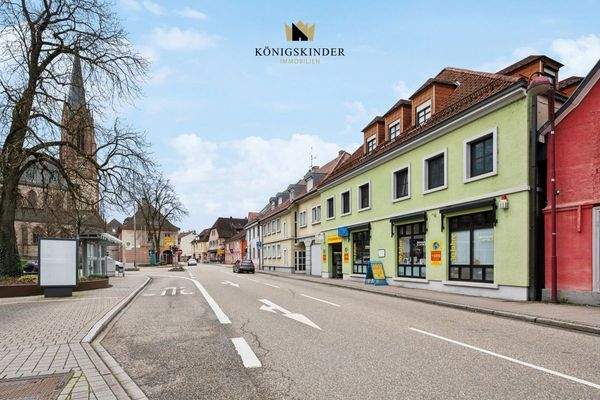 ...und an der Geschäftsstraße...