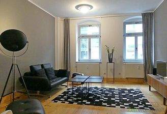 Wohnzimmer mit Designermöbeln