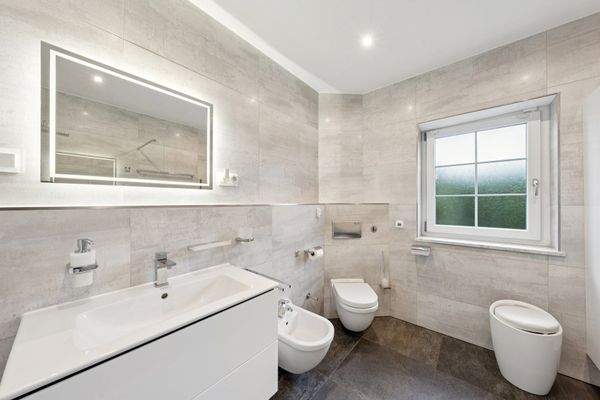 Gäste-WC Erdgeschoss