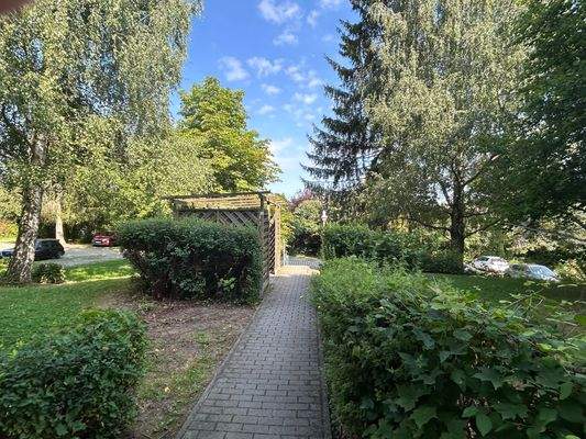 KK24 Außenanlagen.JPG