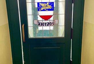 Schmuckstück im Hausflur