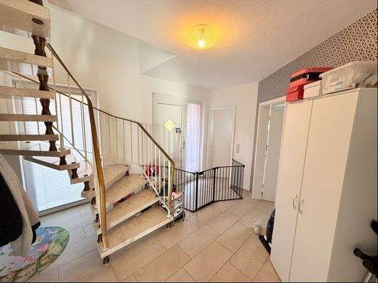 Flur, Eingangsbereich DHH vorne