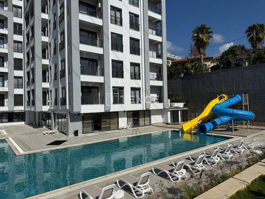 Properties in a Complex with Water Park in Avsallar Alanya
