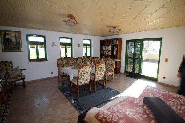 Separates Kaminzimmer/2. Wohnzimmer 