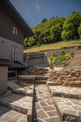 Treppe zum Garten.jpg