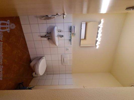 Foto 11_Gäste-WC.jpg