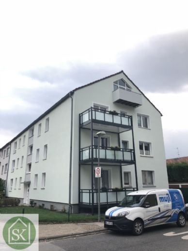 Frisch gestrichene 3,5-Raum-Wohnung mit Balkon & Tageslichtbad