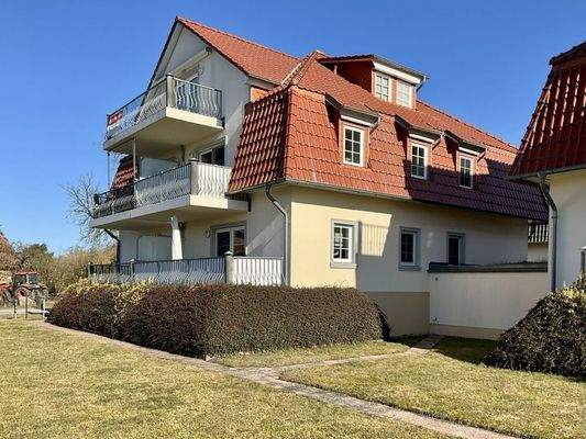 Hausansicht vom Grundstück