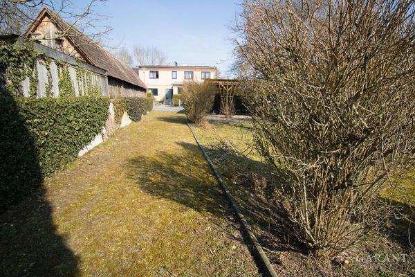 Garten-Zufahrt-Carport
