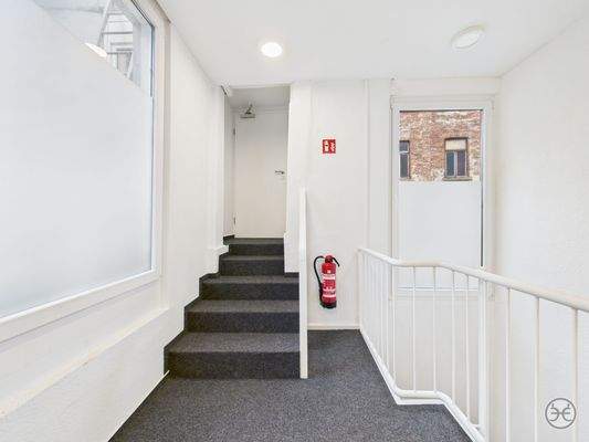 CAM05560G0-PR0017-STILL024