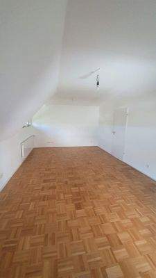 Schlafzimmer Eltern 1 St.