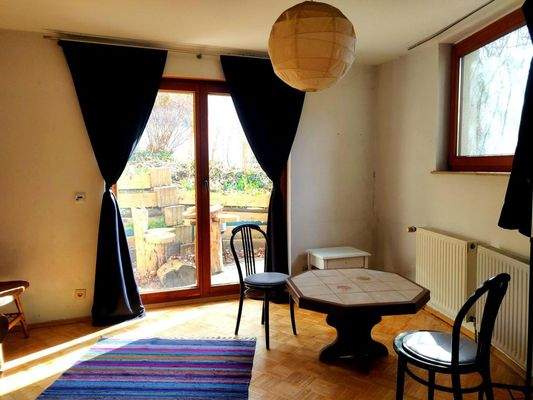 Wohnzimmer + Terrasse 