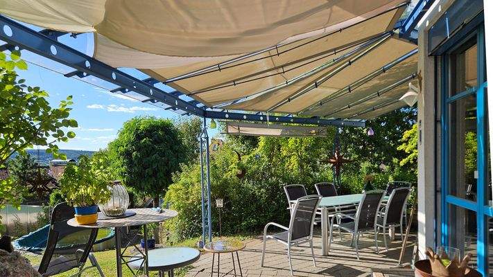 ...inkl. unverbaubarer Panoramablick ...