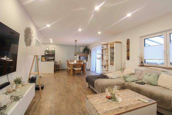 Wohn- und Essbereich (2)