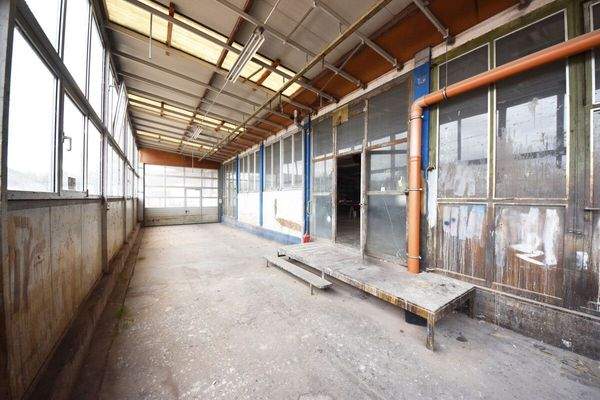 ehemalige Lackierhalle