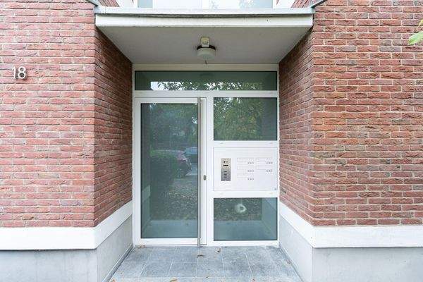 Neue Hauseingangstür (Video)