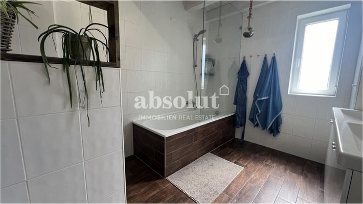 EG Badezimmer - bathroom groundfloor